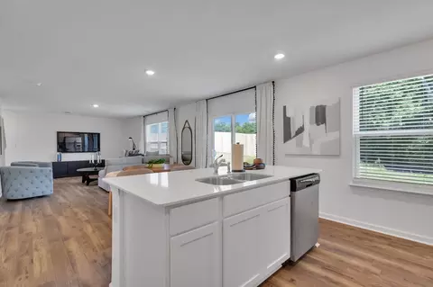 Kitchen - 1002 Persimmon Holw, Greeneville, TN 37745 photo 1 of 4