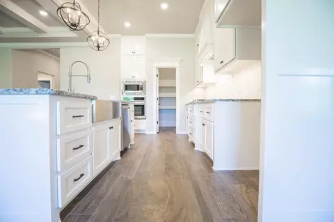 Entry Way - 932 Hydrangea Way, Edmond, OK 73034 photo 1 of 5