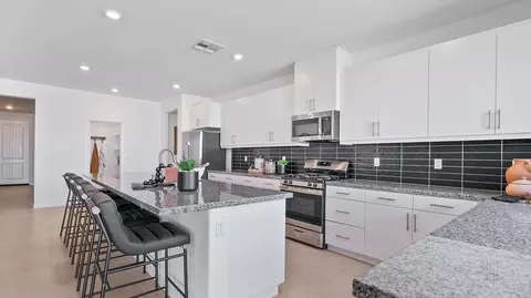 Kitchen - 39283 Montoro Way, Indio, CA 92203 photo 2 of 5