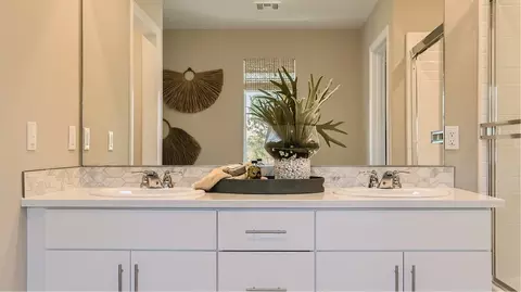 Bath - 39283 Montoro Way, Indio, CA 92203 photo 6 of 6