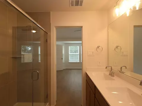 Bath - 628 Falling Cave Dr, Willis, TX 77378 photo 12 of 27