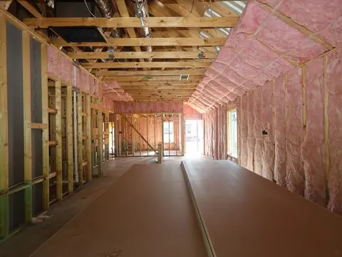 Entry Way - 628 Falling Cave Dr, Willis, TX 77378 photo 2 of 10