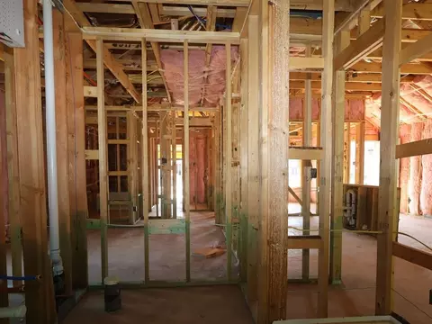 Entry Way - 628 Falling Cave Dr, Willis, TX 77378 photo 4 of 10