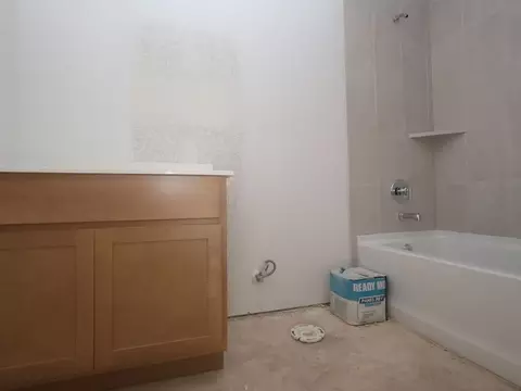 Bath - 628 Falling Cave Dr, Willis, TX 77378 photo 5 of 27