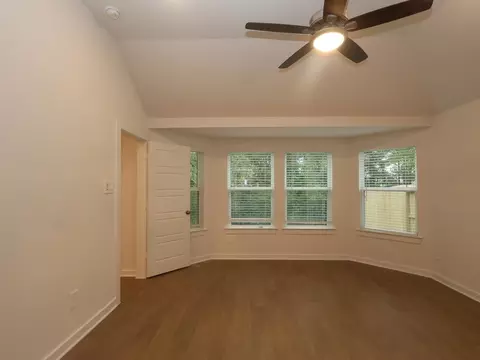 Living - 628 Falling Cave Dr, Willis, TX 77378 photo 25 of 30