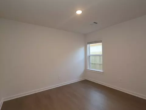 Bedroom - 628 Falling Cave Dr, Willis, TX 77378 photo 20 of 24