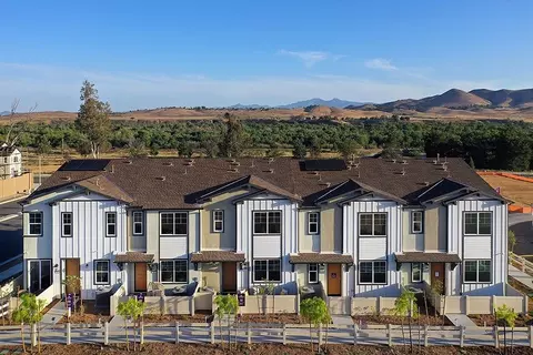 9839 Crossbay Loop 608, Jurupa Valley, CA 92509