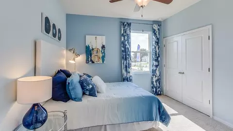 Bedroom - 10422 Charlotte Dr, Parrish, FL 34219 photo 2 of 6