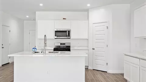 Kitchen - 2912 W Stearn Ave, Apache Junction, AZ 85120 photo 2 of 10