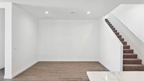 Living - 2912 W Stearn Ave, Apache Junction, AZ 85120 photo 4 of 6