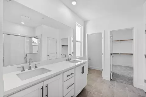 Entry Way - 865 Mangelos Ct, Ripon, CA 95366 photo 1 of 1