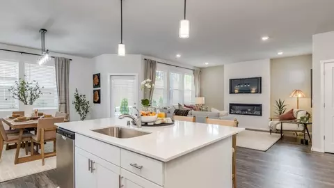 Kitchen - 6415 Polar Dr, Pasco, WA 99301 photo 1 of 8