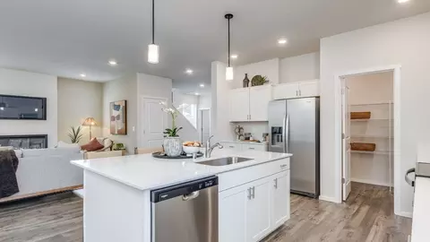 Kitchen - 6415 Polar Dr, Pasco, WA 99301 photo 2 of 8