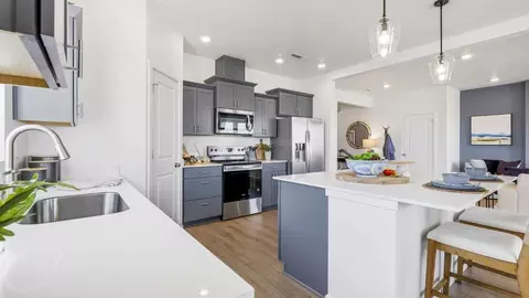 Kitchen - 6415 Polar Dr, Pasco, WA 99301 photo 8 of 8