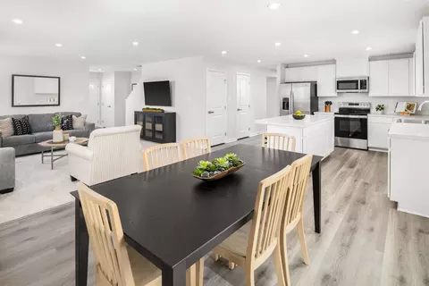 Dining - 6110 Orchard Meadow Dr, Elyria, OH 44035 photo 3 of 3