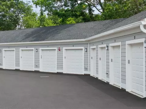 Exterior - 265 Monponsett St, Halifax, MA 02338 photo 7 of 10