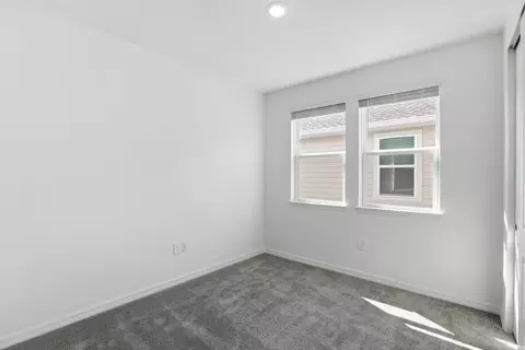 Bedroom - 5292 Goldfinch Dr, Saint Cloud, FL 34771 photo 6 of 21