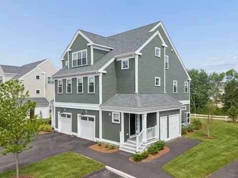 643 Church St, Raynham, MA 02767