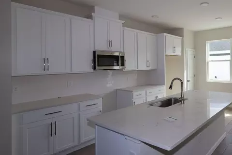 Kitchen - 1349 Hyde St, Saint Cloud, FL 34771 photo 6 of 11