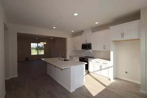 Kitchen - 1349 Hyde St, Saint Cloud, FL 34771 photo 2 of 11