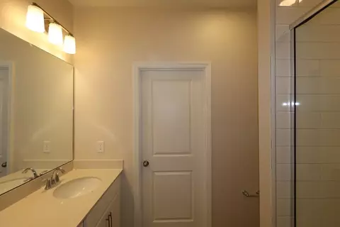 Bath - 1349 Hyde St, Saint Cloud, FL 34771 photo 1 of 4
