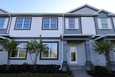 Exterior - 1349 Hyde St, Saint Cloud, FL 34771 photo 5 of 15