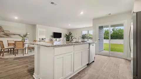 Kitchen - 420 Rookroost Cir, Conway, SC 29526 photo 3 of 5