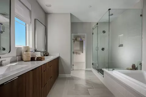 Bath - 742 Miravar Pl, Vista, CA 92081 photo 6 of 6