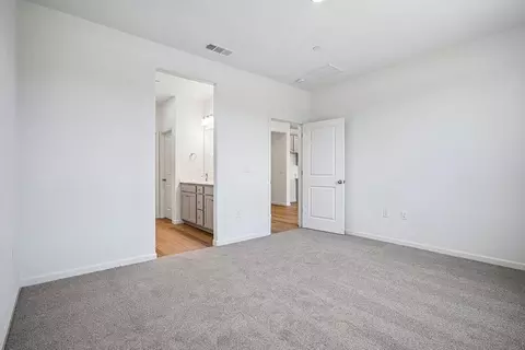 Bedroom - 2604 Redtail Hawk Rd, Modesto, CA 95357 photo 6 of 6