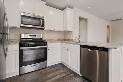 Kitchen - 305 Fastboy Ln, Waller, TX 77484 photo 2 of 2