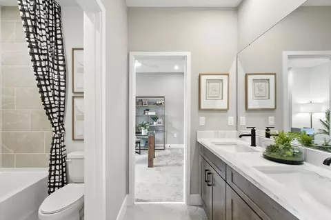 Bath - 7428 Estuary Lake Loop, Celebration, FL 34747 photo 2 of 3