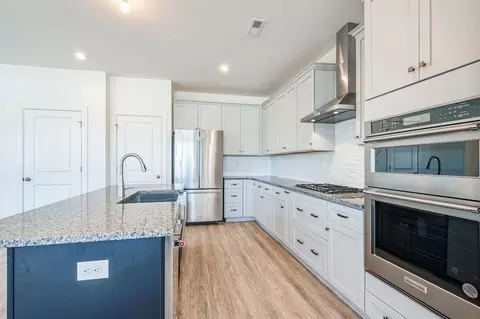 Kitchen - 306 S Ridge Ave, Middletown, DE 19709 photo 5 of 11