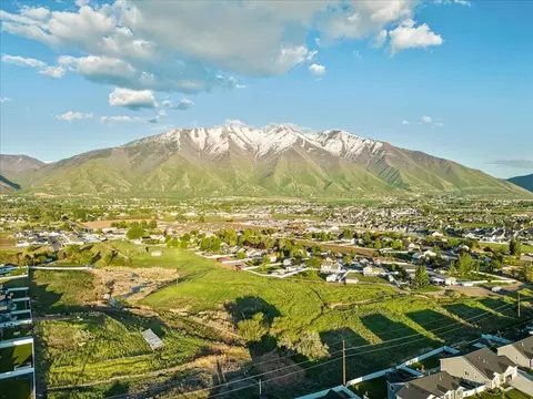 View/Area - 2451 W Aurora Ave, Mapleton, UT 84664 photo 2 of 10