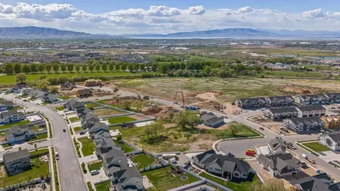 View/Area - 2451 W Aurora Ave, Mapleton, UT 84664 photo 3 of 10