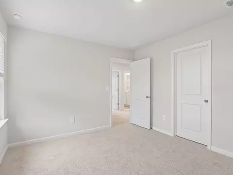 Bedroom - 5150 Crescendo Cir, Fairburn, GA 30213 photo 8 of 11