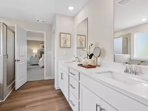 Bath - 5150 Crescendo Cir, Fairburn, GA 30213 photo 6 of 7