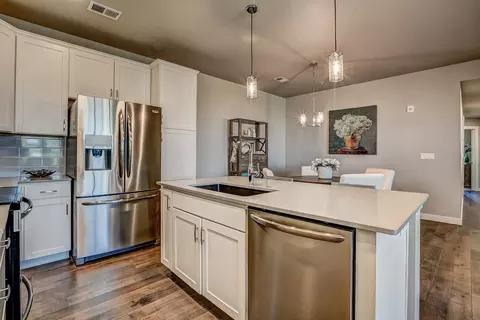 Kitchen - 6838 Stonebrook Dr, Timnath, CO 80547 photo 3 of 4