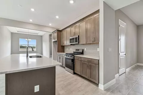 Kitchen - 12305 White Blossom Ct, Parrish, FL 34219 photo 3 of 5