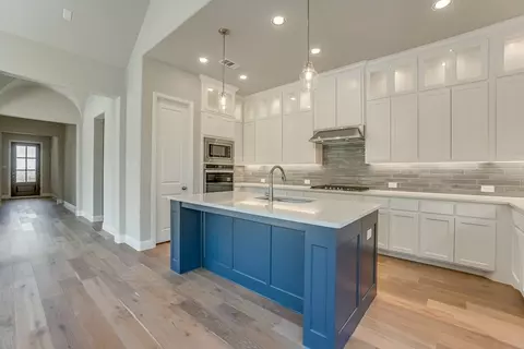 Kitchen - 910 Shooting Star Dr, Prosper, TX 75078 photo 1 of 9
