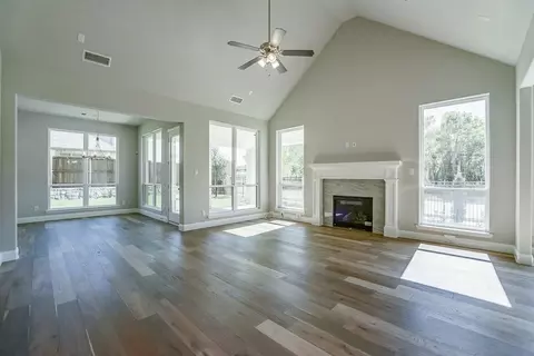 Living - 910 Shooting Star Dr, Prosper, TX 75078 photo 1 of 7