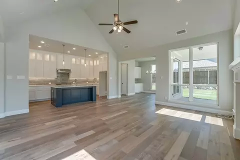 Living - 910 Shooting Star Dr, Prosper, TX 75078 photo 3 of 7