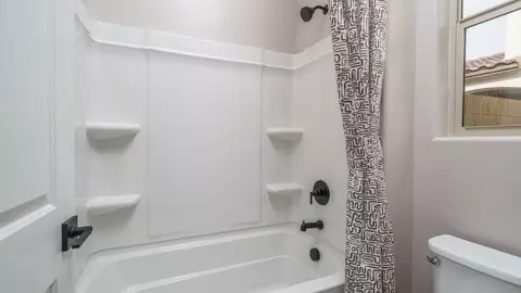Bath - 21583 W Cartwright Ave, Buckeye, AZ 85396 photo 5 of 16