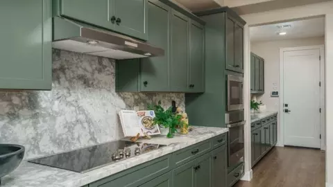 Kitchen - 21583 W Cartwright Ave, Buckeye, AZ 85396 photo 11 of 12