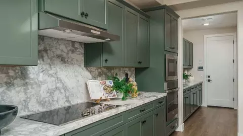 Kitchen - 21583 W Cartwright Ave, Buckeye, AZ 85396 photo 11 of 12