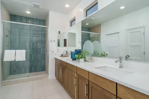 Bath - 21583 W Cartwright Ave, Buckeye, AZ 85396 photo 4 of 16