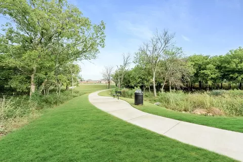 View/Area - 1012 Brenham Dr, Godley, TX 76044 photo 2 of 6