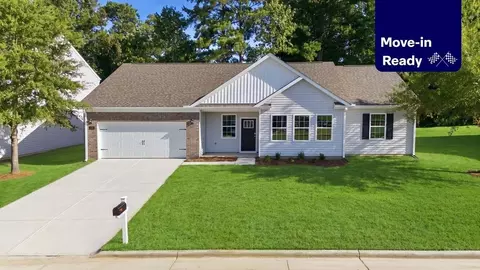 256 Lake Tyler Dr, New Bern, NC 28560