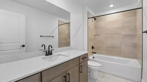 Bath - 1612 E 960 N #246, Salem, UT 84653 photo 4 of 7