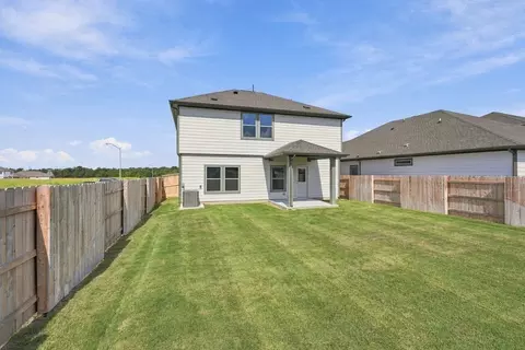 Exterior - 13801 Ryan Range Ln, Elgin, TX 78621 photo 4 of 6