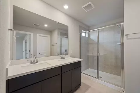 Bath - 13801 Ryan Range Ln, Elgin, TX 78621 photo 1 of 3
